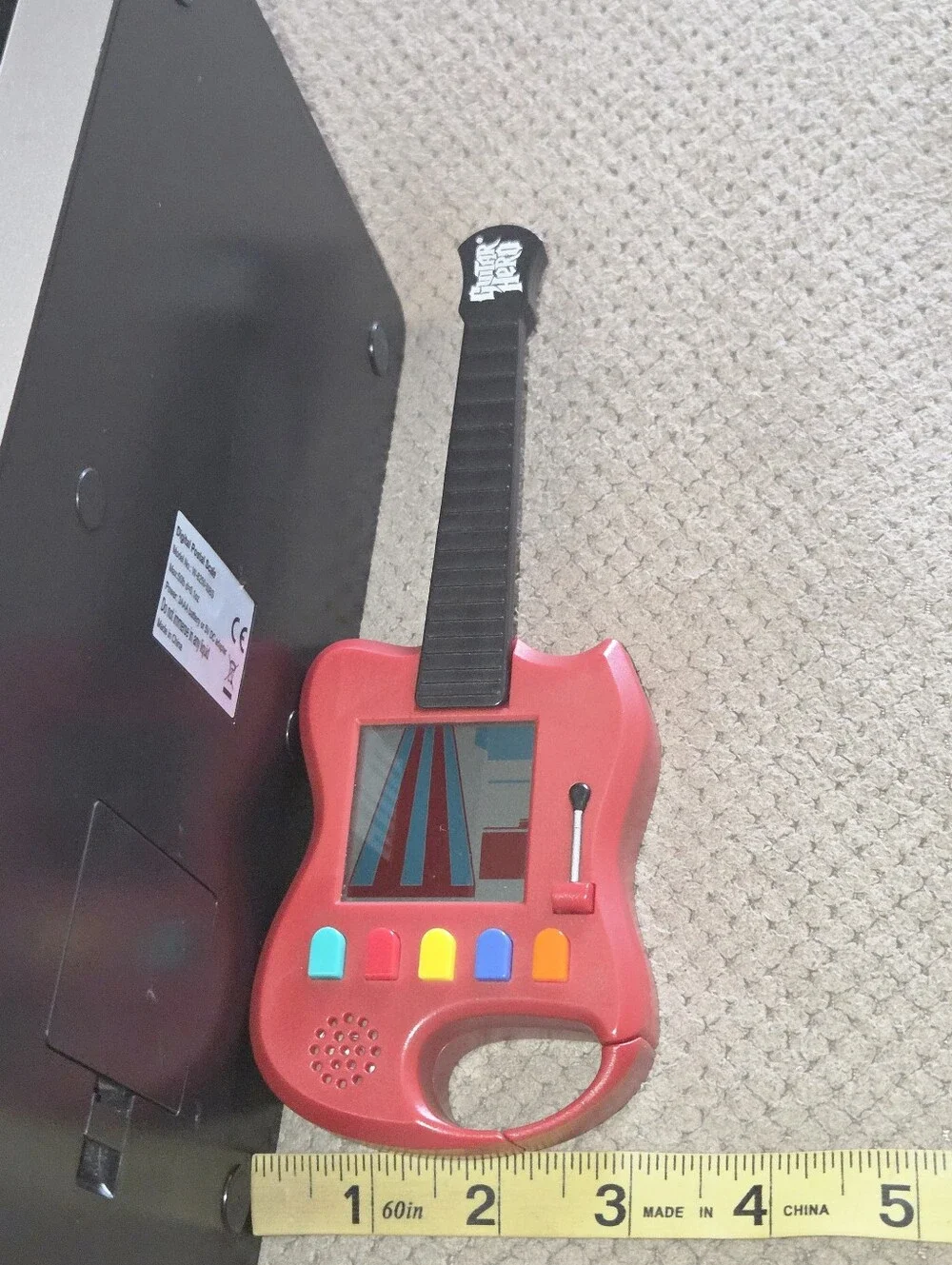 GUITAR HERO Handheld Electronic Game Carabiner 2007 Travel Pocket Size